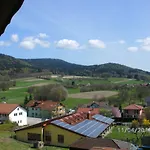 Lallinger Hof 2*