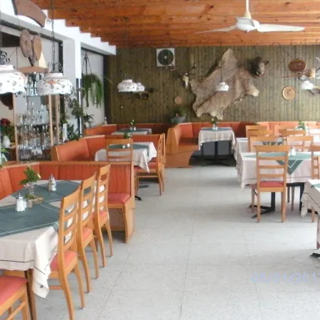 Lallinger Hof Hotel 2*