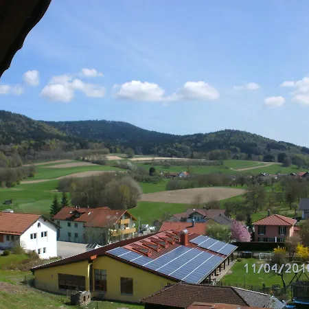 Lallinger Hof 2*