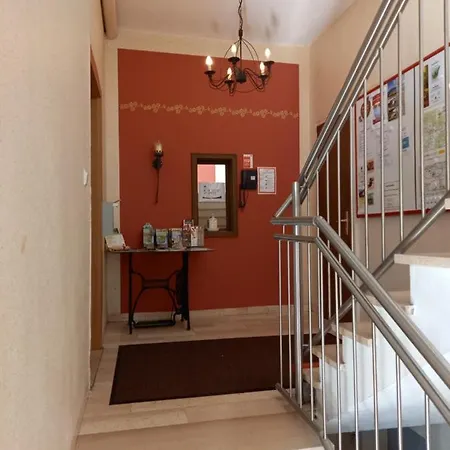 Hotel Lallinger Hof 2*